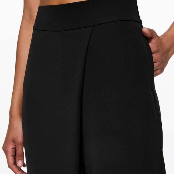 Lululemon With The Flow Pant Black - size 6 - Picture 3 of 3